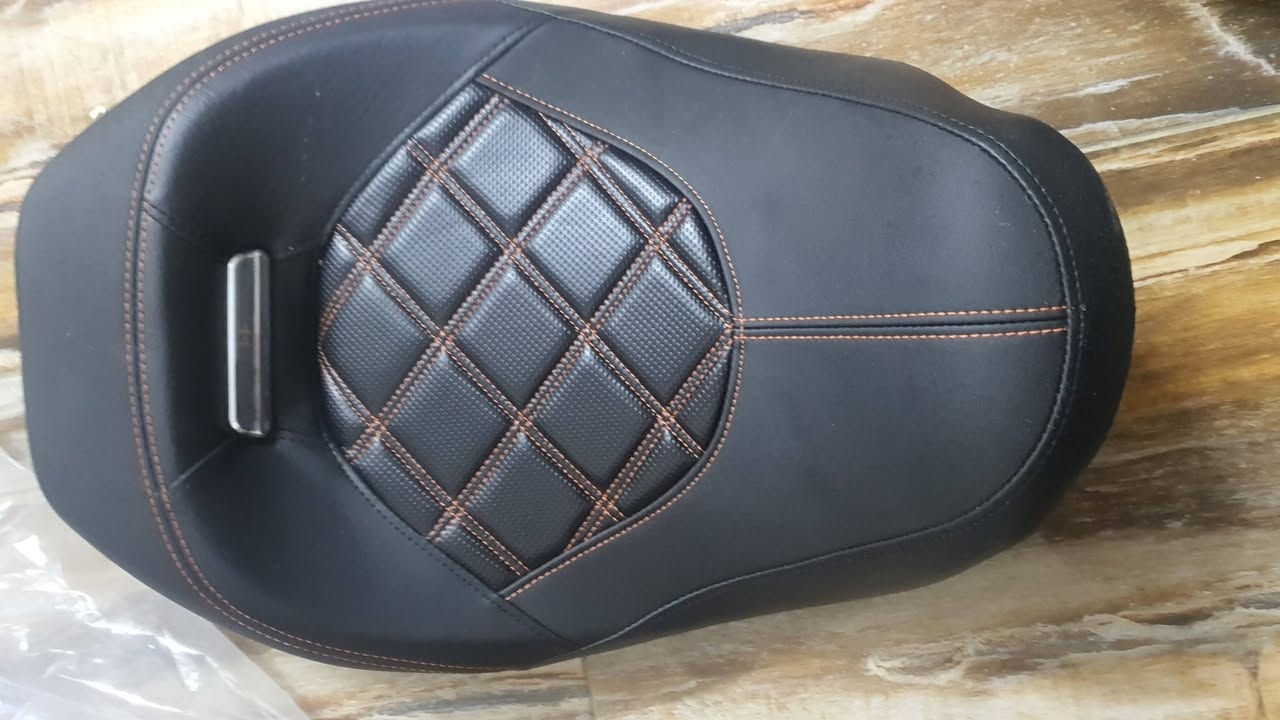 كشنات قطعتين للبيع ***********
