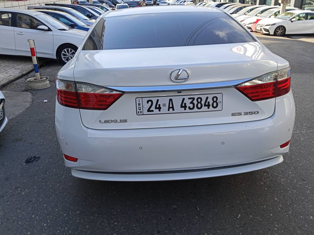 2013 فول شريكت مهند قطعه واحد صبغ كير محرك بشرط ماشي 192 مايل عنوان دهوك سعر 170$ ومجال *********** دهوك, العراق
