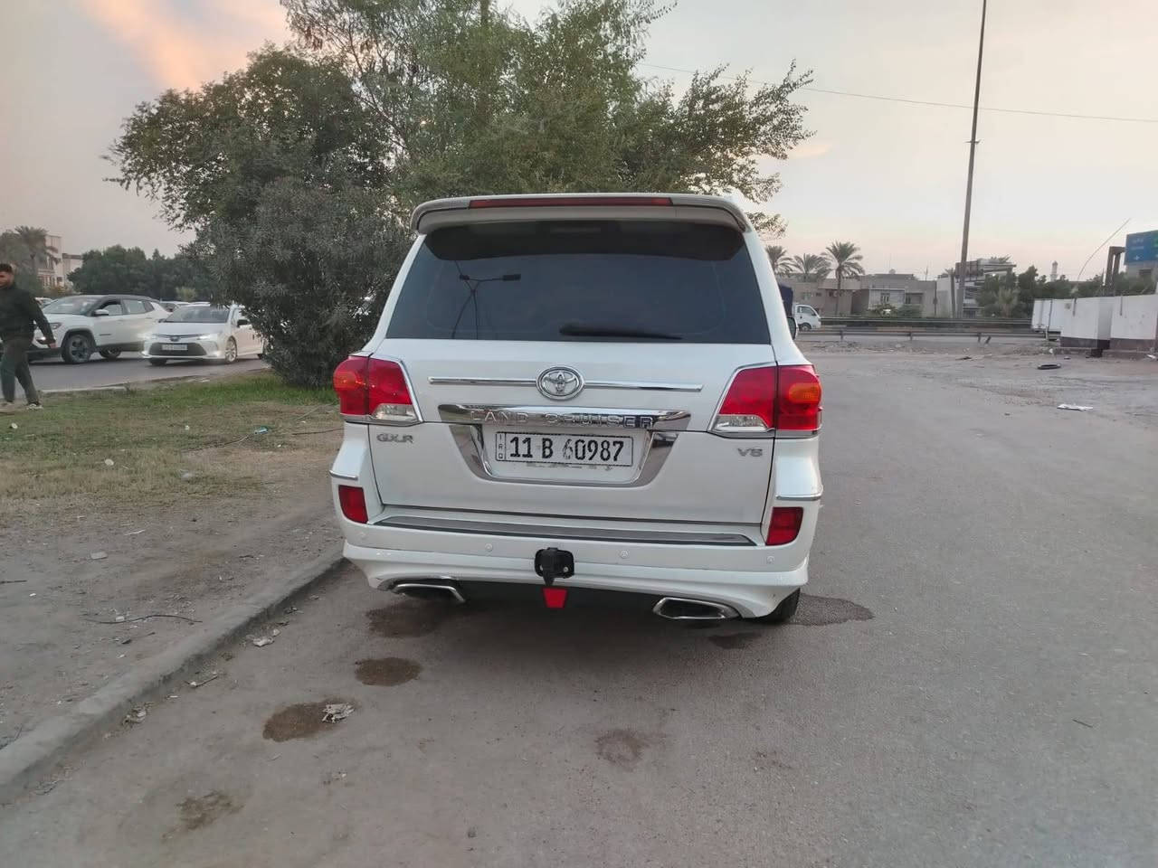 السلام عليكم
لاندكروز 2012 محرك 4 و600 بيها قطعه صبغ جاملغ     خلفي وبيها بارد السونار موجود ويا الصور السعر 29 الف   مكان بغداد ***********
