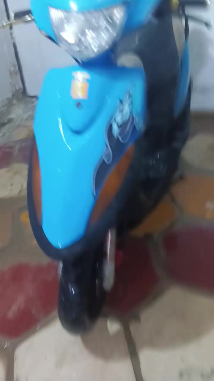 للبيع ماكس عدله
كامله دراجه كهربائيات سحب نهضه معدل مرتبه الدراجه شوفت عينكم بيهه تزويد كلجات رياضيه و دبلات رياضيه و كشن رياضي اجه وياها من الحاويه دراجه مانقصهه شي 

مكاني ناصريه مركز اريدو 

سعر 550

***********
