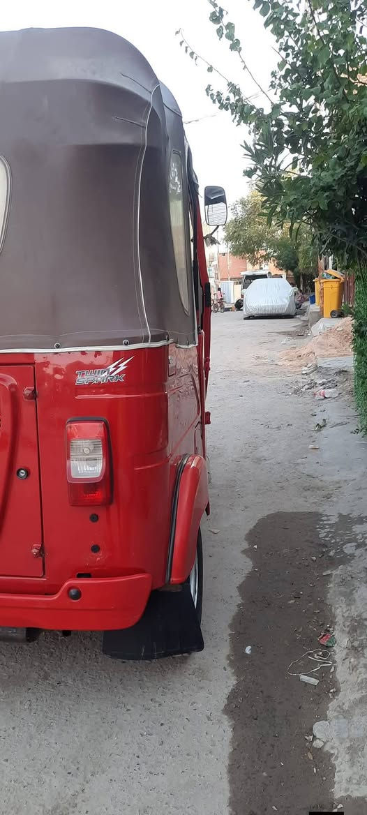 تكتك كفالة للبيع اخت الزيرو شراي خابر ملاحضة التكتك اوراق نقص بس وحدة رقمي***********
