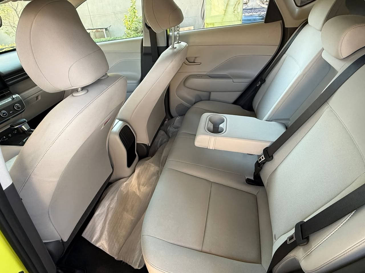 هونداي كونا موديل 24دخول جديد بدون رقم الحادث كما موضح بالصور للاستفسار عن السعر الاتصال ع الرقم *********** او واتساب او ماسنجر للبيع فقط
