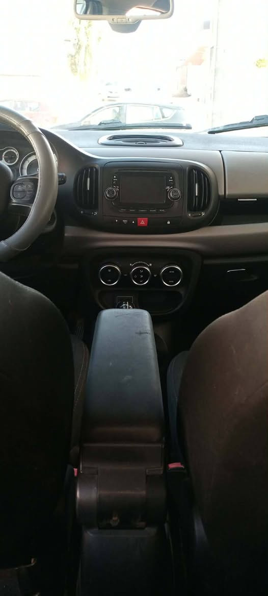 فيات موديل 2017 سيارة عائلية و مريحة  گير و محرك محور نيسان مكان السيارة كركوك بطاقة بنزين متوفر سعرها 57 بيها مجال قليل كركوك, العراق


**إذا كنت صاحب هذا الإعلان وتريد حذفه لأي سبب، رجاءا أرسل رسالة إلى الدعم الفني**