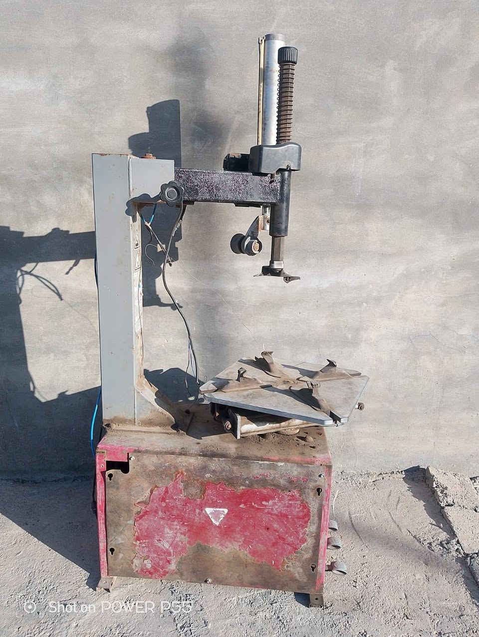 خالعه حجم ٢٤ نضيفه شغاله مكاني اديالئ بعقوبة السعر ٥٥٠ بيه مجال اتصل ***********
