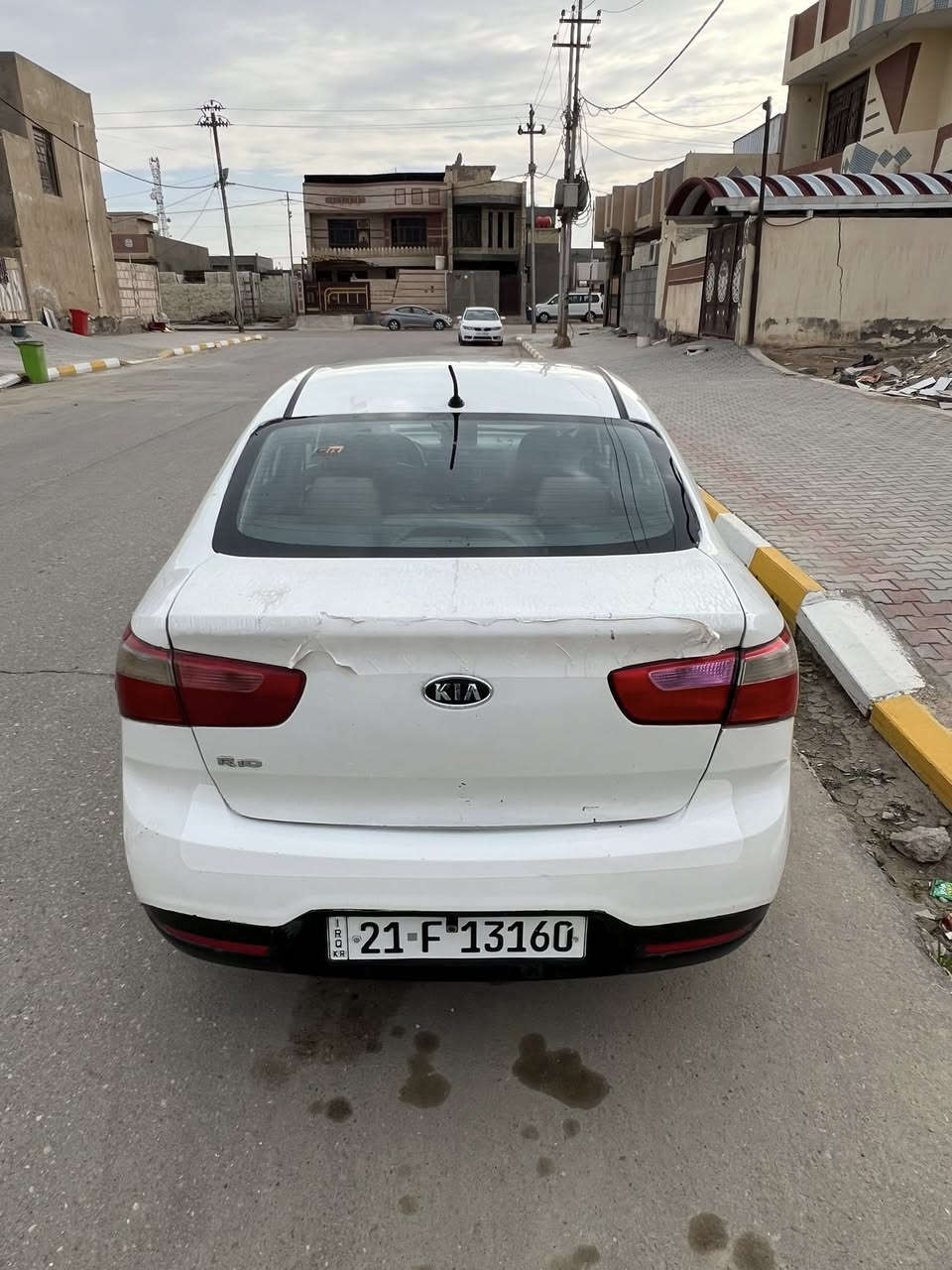 السلام عليكم
ريو 2013خليجي محرك 1600دوش 
مكينه كير صدر تخم تاير كله مكفول 
رقم سليمانيه باسمي شرط التحويل سنويه لل2030 هزتها تنتهي بل2027
سونر مرفق مع صور 
مكان السياره واسط الصويره سعر السياره 78$وبيها مجال حق جيه فقط
***********
