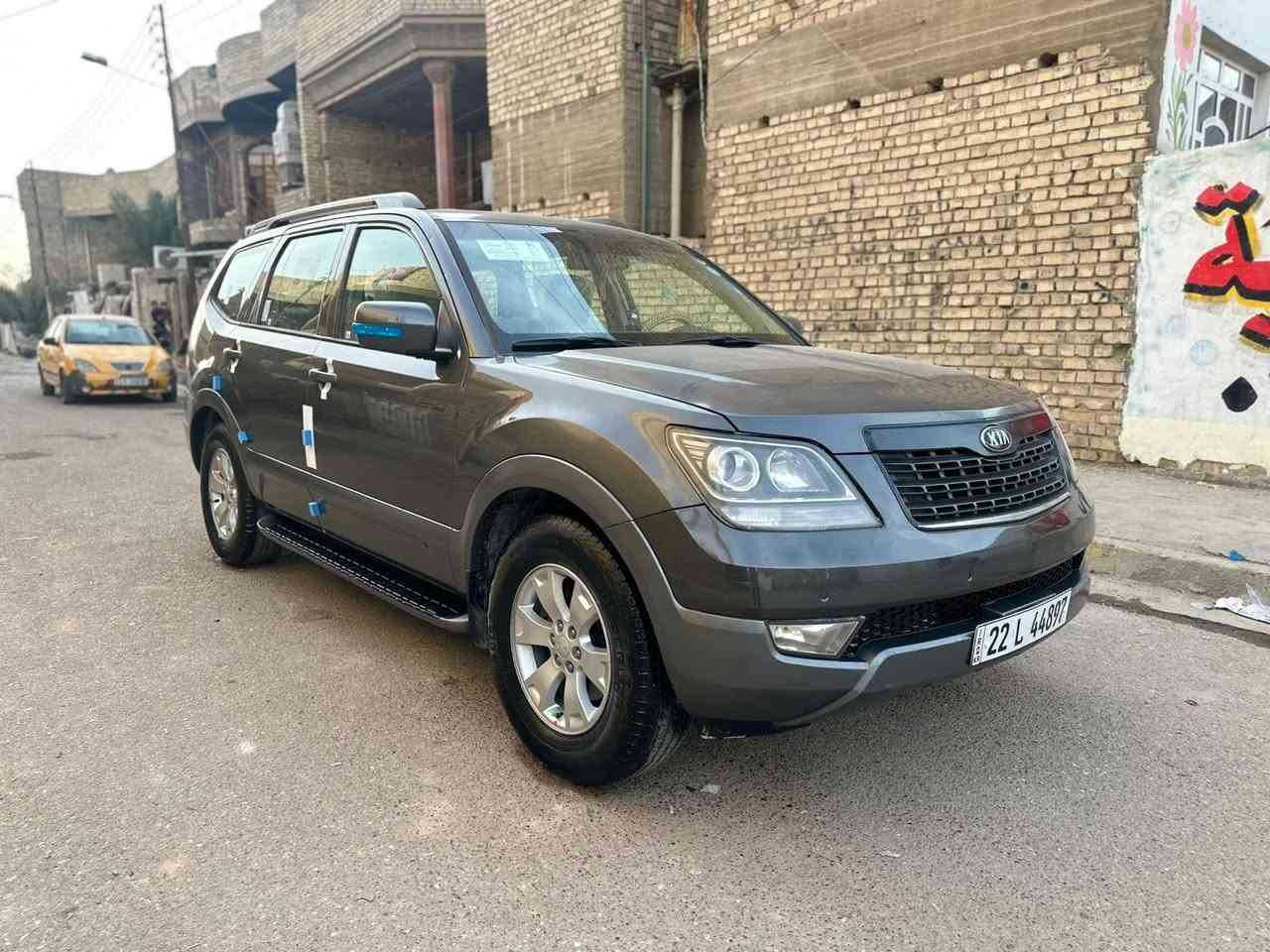 #بيع سريع وبلعافية على الياخذها مهافي 2016 خليجية بيها صبغ نص الصندوق وجزء من الجاملغ الخلفي كما موضح في السونار #صور السونار مرفقا موصفات نص فول تحكم ستيرن جهتين شاشة كبيرة كامرة خلفية 7 راكب 3 قطع تبريد فور ويل حساس خلفي امامي كشنات جلد شاشة خلفية  #ماشية 97 الف صندوق شفط نضام صعود ونزول جبال نضام ايكو اقتصاد بانزين سيارة جديدة بمعنى الكلمة #السعر 148بيها مجال بسيط  "*********** العنوان#بغداد الرصافة رقم اربيل الجديد بسمي تحويل وكالة بشرط
