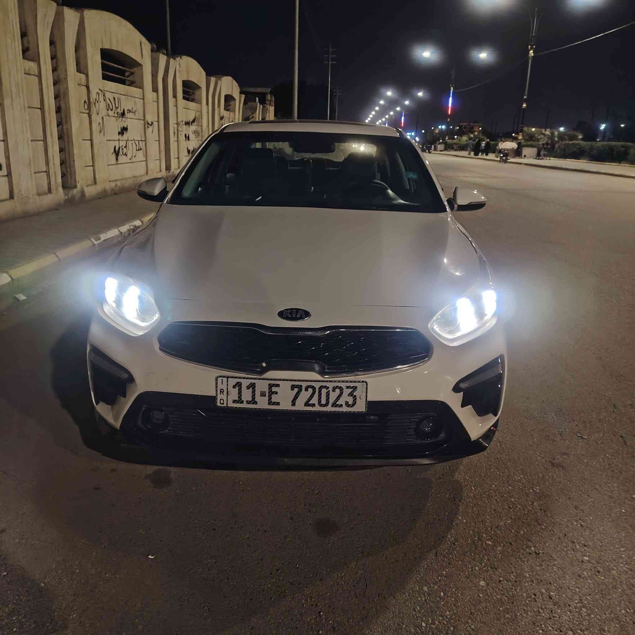 رقم بغداد باسمي مداور ثاني يوم
مكانها بالرميثه مشروع وطني لد نهاري 
بصمه.   بصمه ابواب بصمتين وياه    السياره    .نظام  ترحيب فتحه.تشغيل عن بعد .بيه هوايه مواصفات بعد 
مكينه كير محرك تبريد قطعتين  مكفولات .عدا بدي سياره
تخم تايرات ستوني مبدلهن 
للاستفسار . ***********
