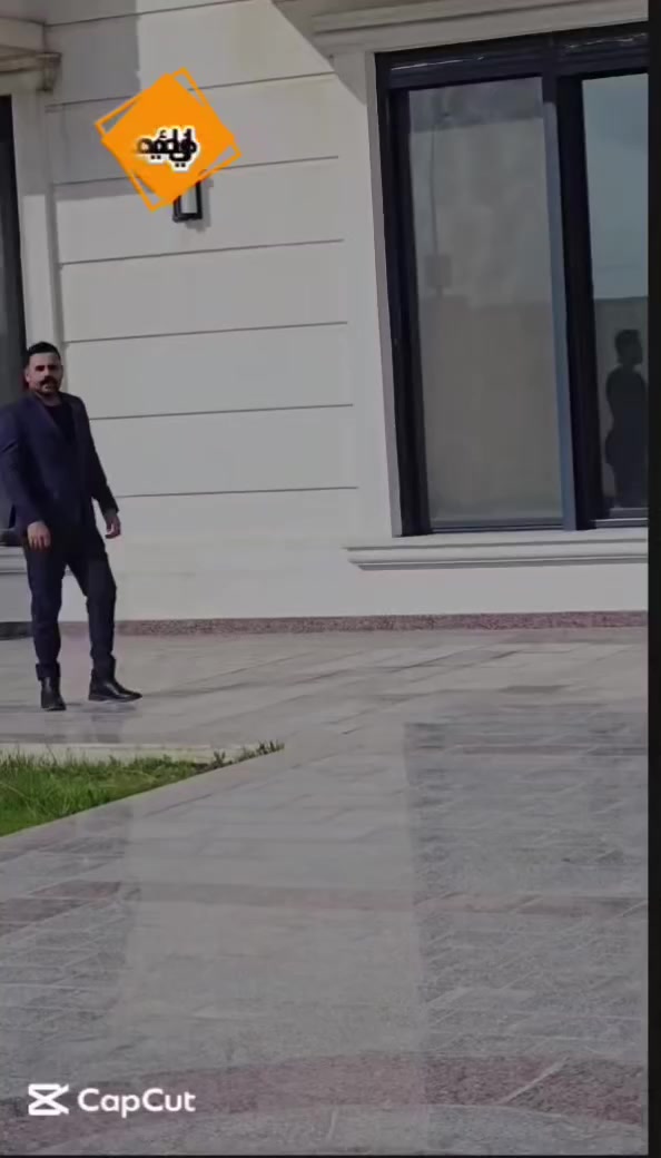 فلا للبيع بمساحة 1500متر
في مجمع ئازادي نوي مباشر على شارع 120
يتكون من 6 غرف نوم كلهم سويد
واستقبال مطعم حار و بارد
ومسبح ساونا جاكوزي شكو خدمات تحتاجة موجوده بيه
و شكو خدمات الي بالك موجود
للإستفسار
***********
*********** #بصره_بغداد_ميسان_ذي_قار_كل_المحافظات #اربيل_دهوك_سليمانية_كركوك_بغداد#
