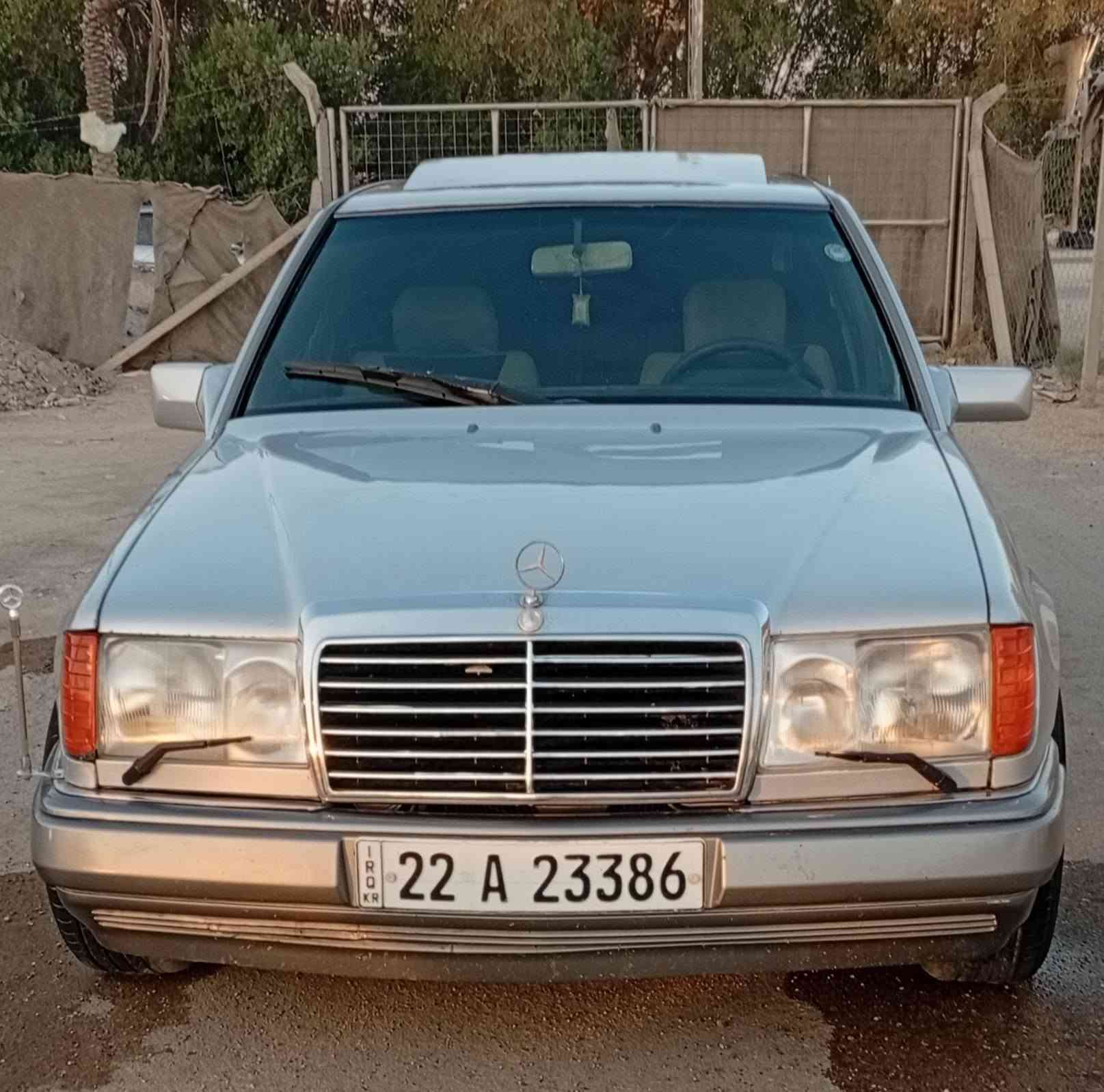 السلام عليكم
دب موديل 86 محدثه 90

تبريد تدفئه 

كير محرك بطه فيشتين 

حدديه لوك 

فتحه طكتين 

رقم اربيل انكليزي 

مكاني النجف 

السعر 53وبيها مجال مراوس حسب القناعه 

***********
