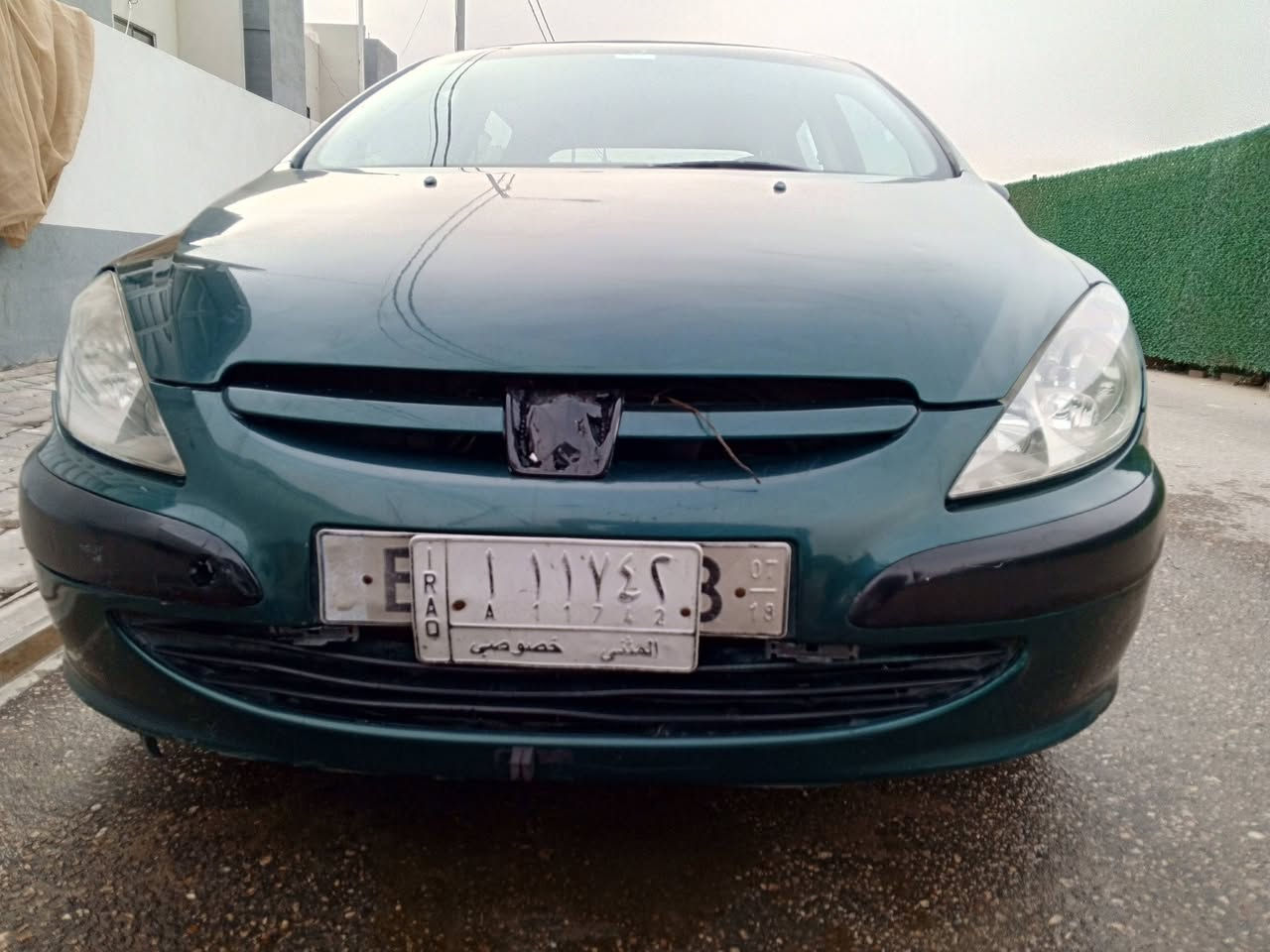 السلام عليكم 
بيجو فرنسي 307 مديل 2004 
محرك تبريد مكفول بس كير كايم 
كشره عوزه بوليش وبيه طخات يرادلهن تصليح بيه ضربه باب ورى الصدر وباب السايق  تخم تاير قبل فتره شديته وحداديته نضيفه دواخله نضيفه تبريده جاهز ماعايز شي  السياره صبغ عام بسم صديقي شرط المداور مكانه نجف رايده ب 30 وبيه مجال او احصل سياره مكانه واطيه مقدمه والباقيات اقساط 
للستفسار واتساب ***********
