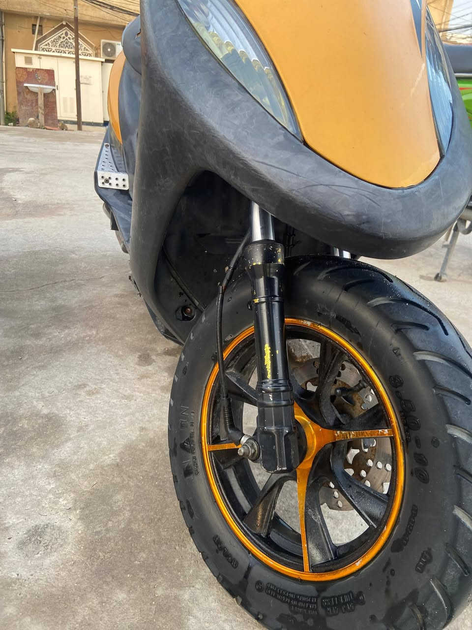 سلام عليكم ماكس عدله بوشه 49/مفتوح بيه بس لاستيك ولف دراجه نضيفه وحلوه بس يردالا ترتيب شويه مكاني كربلاء مقابيل مستشفى الكفيل وكفراته البلادي موجودات رجاء الموشراي لايراسني


**إذا كنت صاحب هذا الإعلان وتريد حذفه لأي سبب، رجاءا أرسل رسالة إلى الدعم الفني**