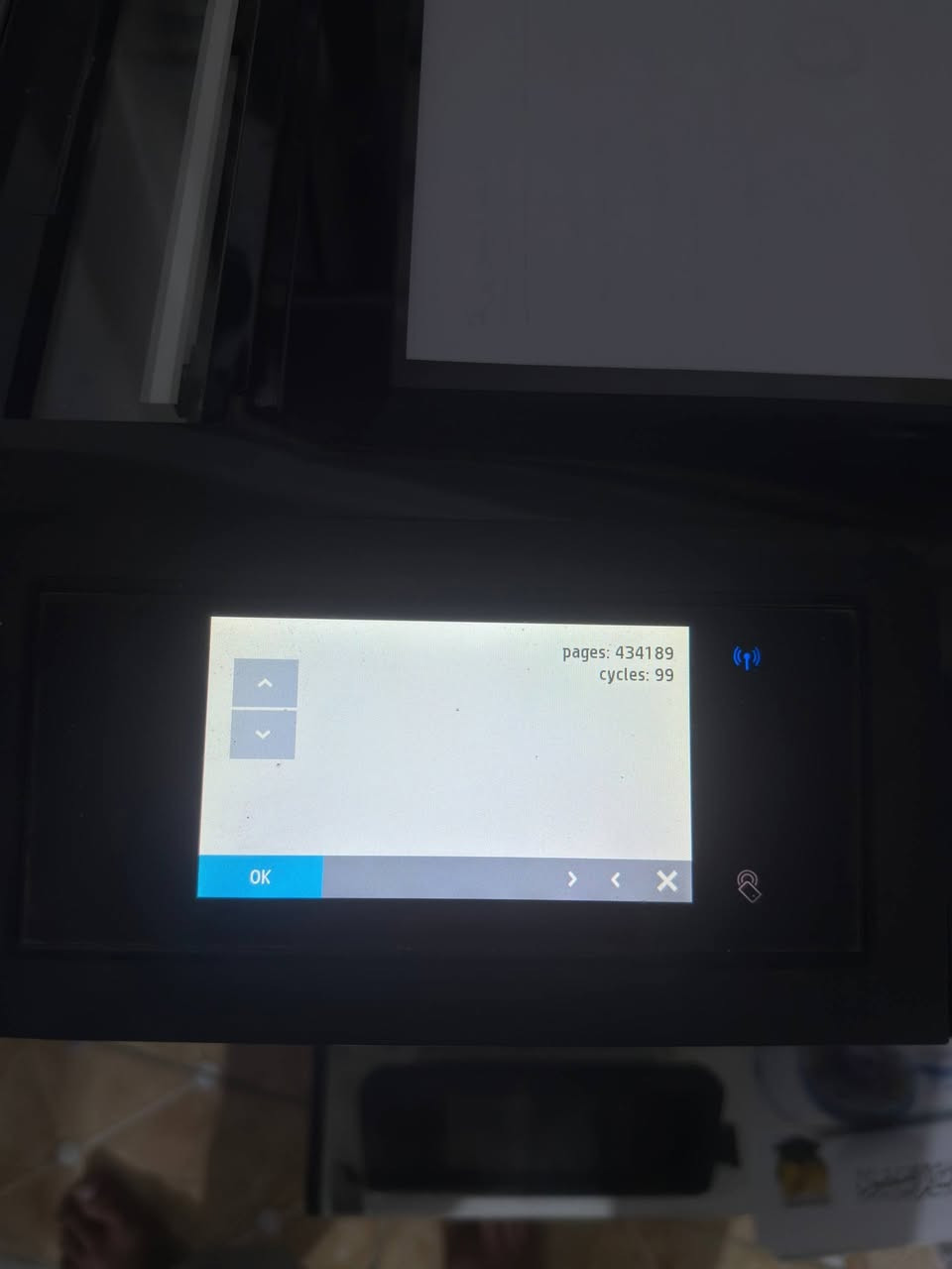 طابعة HP 577
شغالة ما بيها اي مشكلة 
السرعه 75 نسخة بالدقيقة 
+ طابعه HP 552 بدون سكنر عاطلة فحم 
اثنيهن ب550 الف موجود توصيل


**إذا كنت صاحب هذا الإعلان وتريد حذفه لأي سبب، رجاءا أرسل رسالة إلى الدعم الفني**