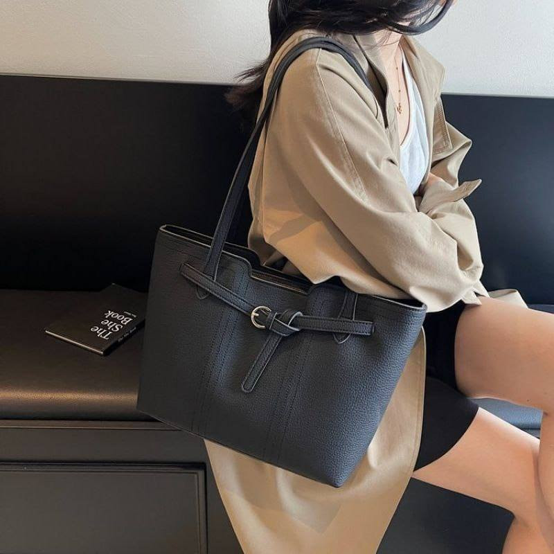 لاصحاب المشاريع بأسعار جملة الجملة
توفرت لدينا حقائب وبأسعار الجملة والمفرد
ماعليكم الا مراسلتنا على الخاص أو عن طريق الواتساب ***********
 متوفر توصيل لجميع محافظات العراق
