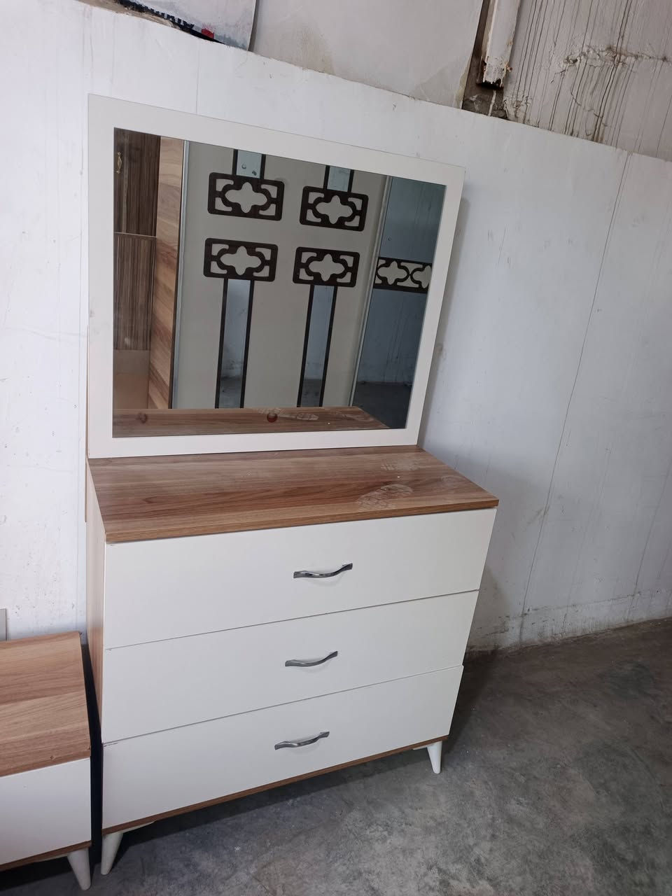 اثاث منزالي لبيع  العنوان كركوك حي النصر قرب مستشفى الولاده ول اطفال***********
***********
