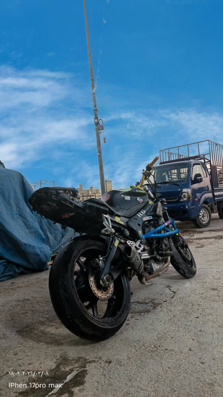 ار6   600   2006
شلعه معدل تعليك 
السعر 12$
العنوان بغداد الدراجه نص نكره
***********
