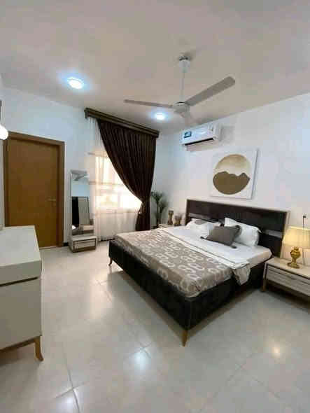 #السلام عليكم
📢🏠 بيت للبيع في مجمع بوابة النجف السكني الواقع خلف المعهد التقني 
#مساحة البيت 160 متر طابقين مرحلة ثانية كامل وجاهز للسكن

#جديد غير مسكون

#موقع مميز قرب شارع 60 

#يباع بتطلوعة للتواصل واتساب 

☎️***********☎️

أو خاص بخدمتكم
