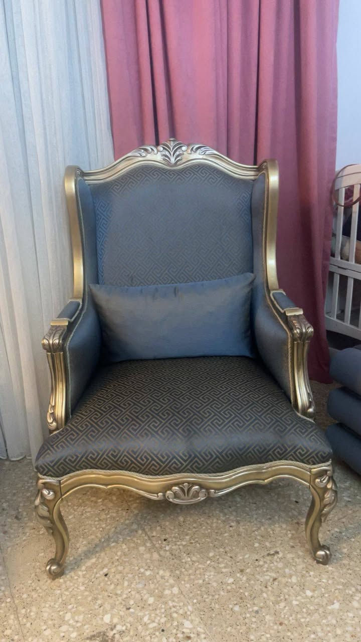 السلام عليكم 
أغراض بيت نظيفه مكاني الغزاليه 
السنك وبيه كاونتر صغير ب٢٠٠ الف 
كراسي عدد ٢ جديدات ١٥٠ الف
ميز مرمر ٥٠ الف 
ساعه ب٢٥ الف 
ميز وسط صاج ب٥٠ الف
طباخ جديد مامستخدم ١٢٥ الف


**إذا كنت صاحب هذا الإعلان وتريد حذفه لأي سبب، رجاءا أرسل رسالة إلى الدعم الفني**