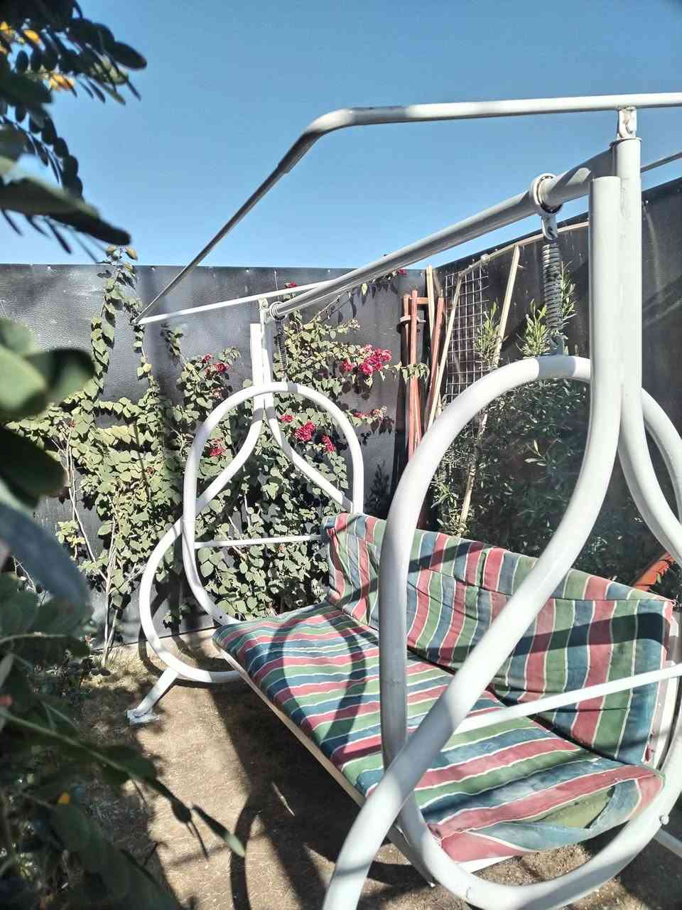 للبيع مرجوحه حدائق ***********
