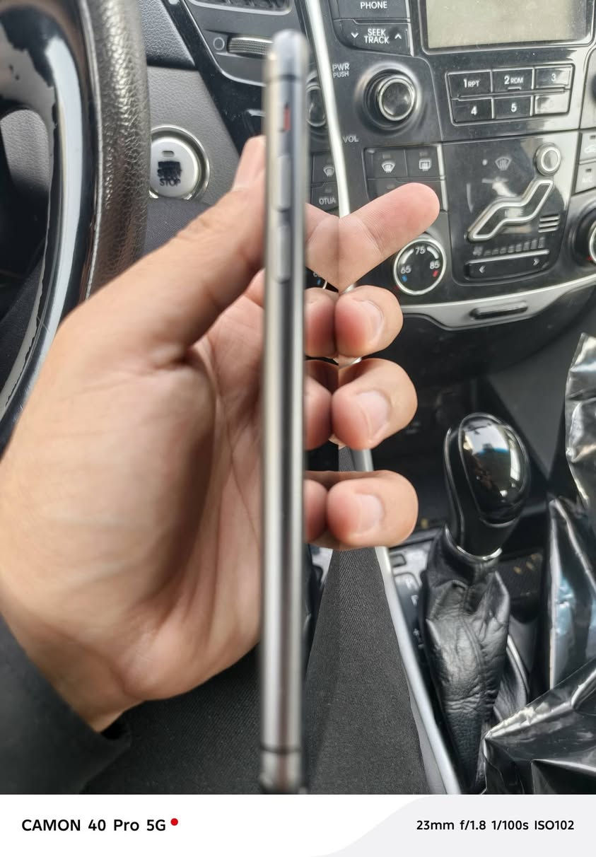 السلام عليكم ورحمة الله وبركاته
السعر مزاد مدة ساعة يبدي من ١٥٠ الف  ايفون 11 عادي ( اني مشتريه على ايدي )
دبل شريحة
غير مفتوح نهائياً
مكاني كربلاء 
بطارية 74
لون اسود 
ذاكرة 128
بدون ملحقات 
الفيس ID لايعمل
تواصل اتصال فقط 
***********
