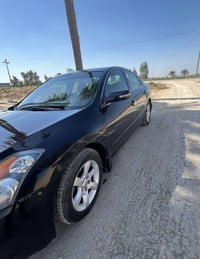 سيارة • التفاصيل بالتعليقات