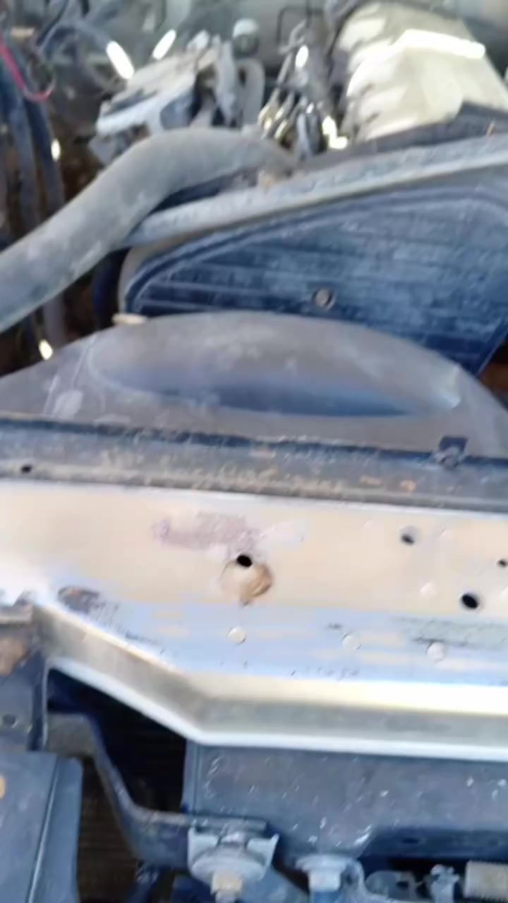 سلام عليكم نيسان بترول مزاد 2008 كير مكينه حداديه تخم تاير كله جديد جام دكم فول  مواصفات الاستفسار الاتصال على هاذا الرقم *********** السعر 75 وبيه مجال
