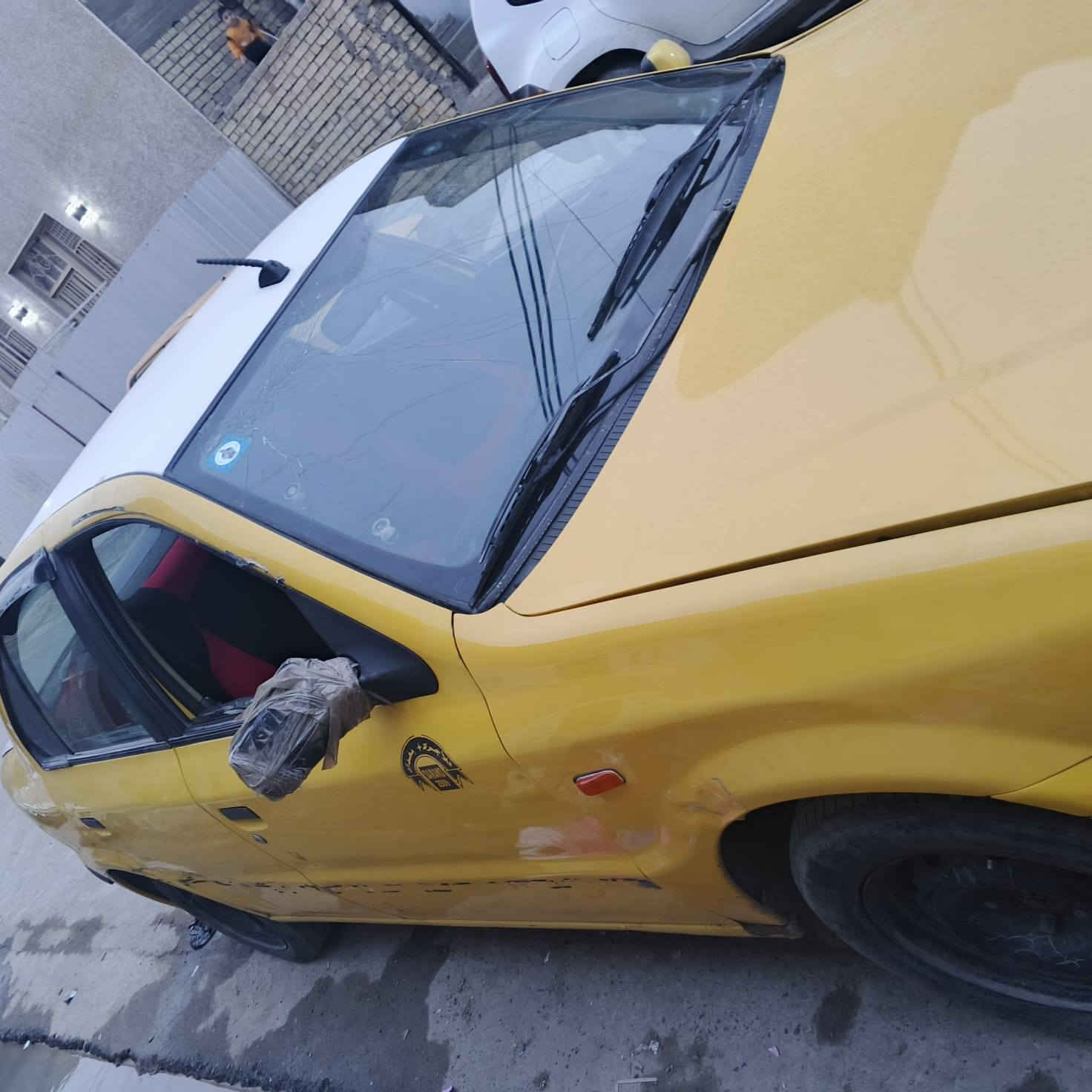 السلام عليكم سمند 2009 مصفر هيه وغرامه السعر 25 وبيها مجال رقم ***********
