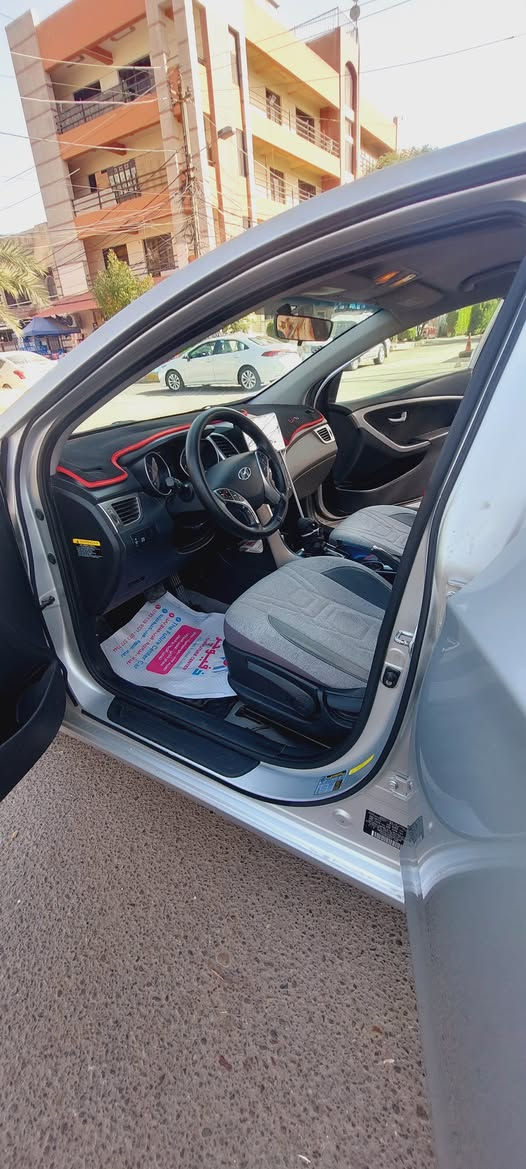 السلام عليكم من رخصة الادارة
النترا gt موديل 16
محرك 2000 GDI  ماشية 80 mi حادثهه بامريكا جاملغ جهة السايق مرفق مع الصور   ايرباكات سليمه 
بيهه خمسة قطع صبغ  يعني ابيع حزام سونار موجود
الداخل جدا نظيف صدر جديد 100/100 تبريد ثلج 
دبل A/C السياره كاملة وجاهزه  ومتصرف عليها أي شي
السعر87 ورقه وبيهه مجال العنوان الكراده الجادرية 
للاتصال ***********
