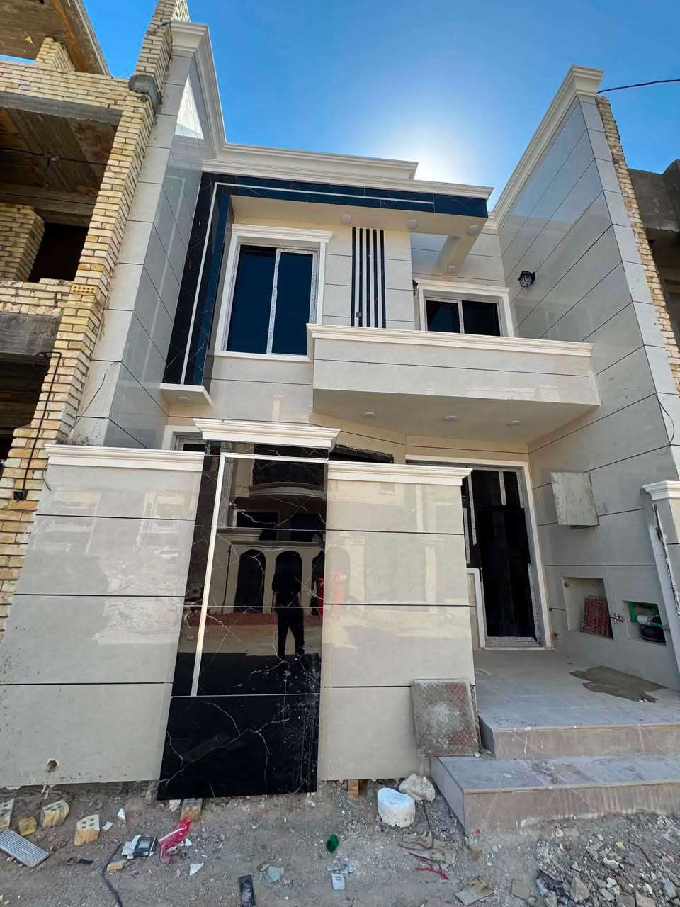 سلام عليكم 🏠 #دار_للبيع 100متر واجهيه 6،25متر نزال 16متر بناء طابقين حديث يحتوي البيت. ع[3غرف نوم -استقبال - صالة- ومطبخ-صحيات عدد 2 ] البيت شغل درجة اولى مع الخدمات
🛑ملاحضه البيت قيد الإنشاء تسليم فتاح 🔑  
⬅️نوع العقار  طابو زراعي سند 25 اقرار محكمه 
⬅️العنوان #بغداد_الدوره_البوعيثه   
⬅️ مجمع الحليم    
🛑السعر خاص
للاستفسار  خاص او الاتصال ع  الرقم 

🔺***********🔺
