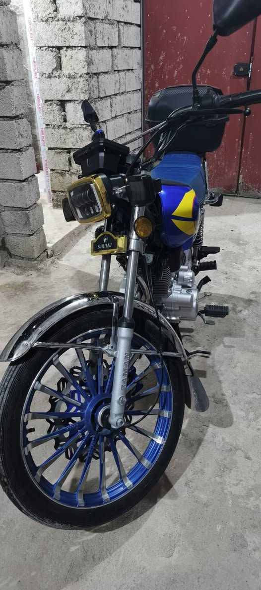 السلام عليكم.. سيفان للبيع فقط.
الماطور جديد ونضيف كلو شغال وشرط مكينه وكهربائيات برغي مامفتوح بي كلو شركة.. السعر 750 وبي مجال


**إذا كنت صاحب هذا الإعلان وتريد حذفه لأي سبب، رجاءا أرسل رسالة إلى الدعم الفني**