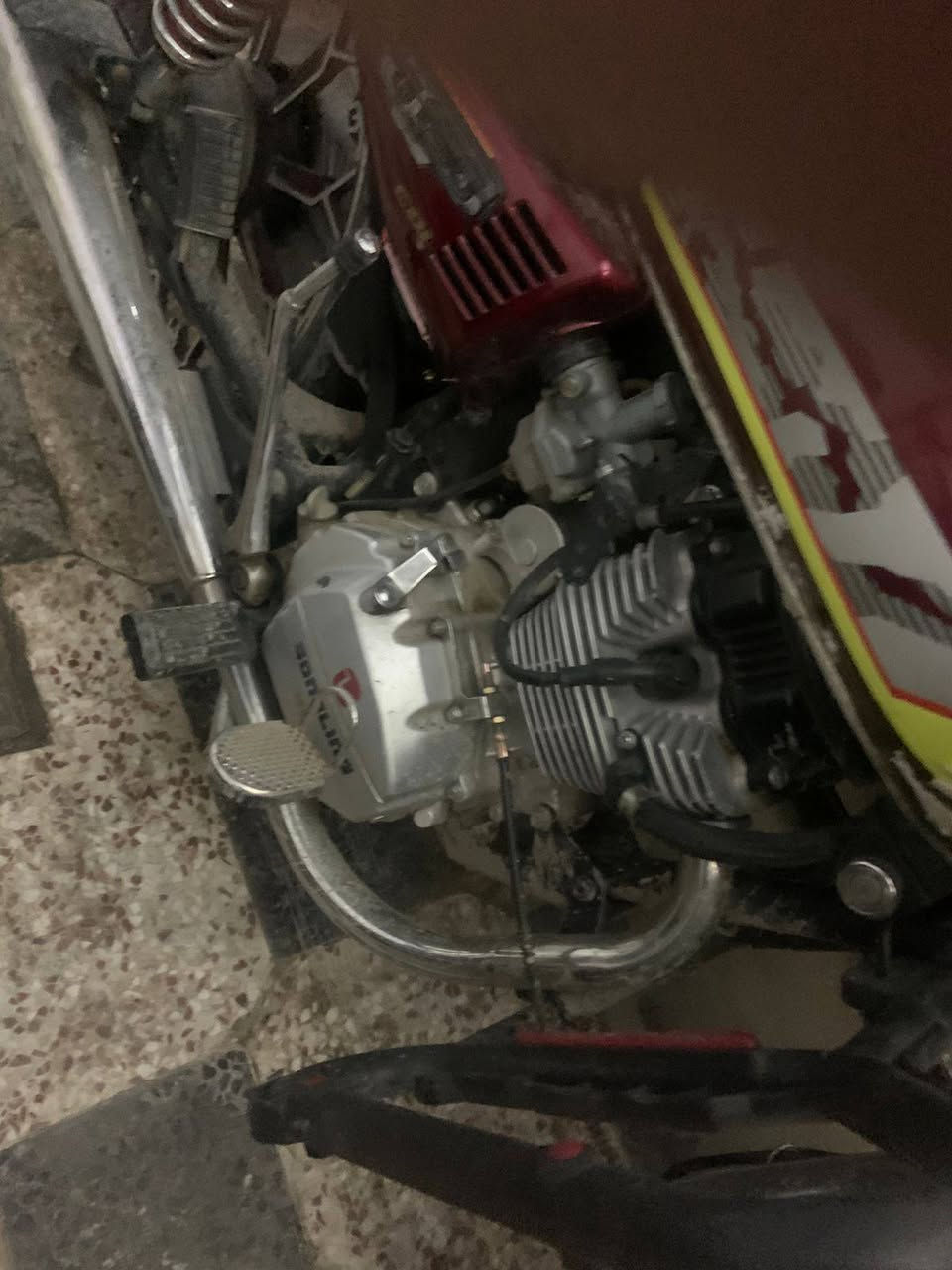 سلام عليكم ايرانيه 5 كير موديل 24 اورق كامله كله شغاله بس نقص دبلاات لاماميه نازلات مكاني بغداد مشتل سعره 450 رقم *********** فقط ع رصيد ماعندي وتساب رمش وتصل عليك
