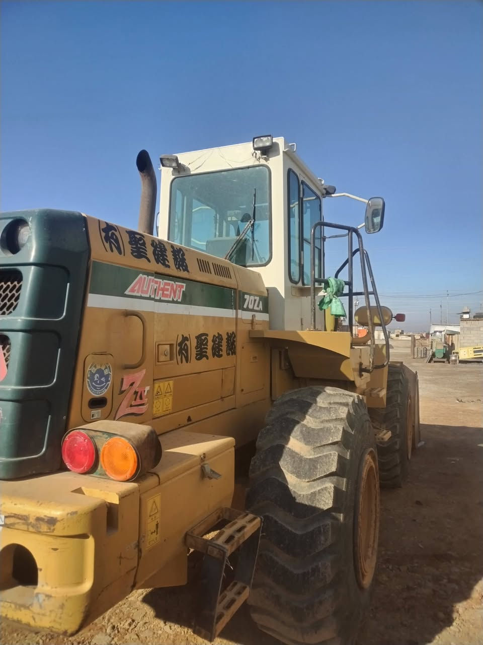 ﷽
( معرض الليث )  لتجارة السيارات والمعدات الثقيلة 🚜

الموقع 

 📍 / العمارة طريق الطيب  
للتواصل 📞 ( *********** )
