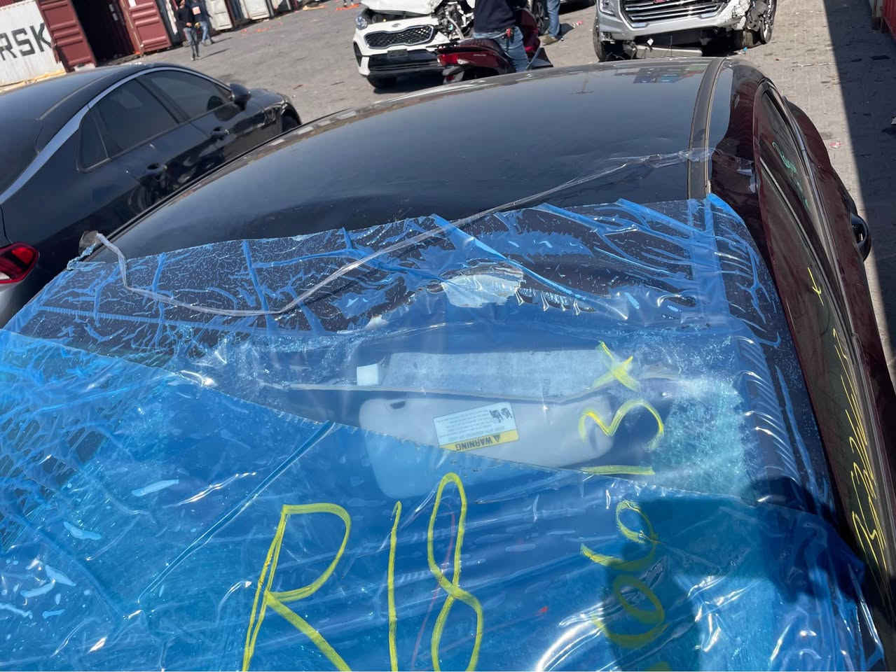 سوناتا ٢٢ امريكي
معوقين بصرة 
ام الرادار 
حادثهة موضح بالصور 
فقط بارد +صبغ  
بدون معجون ولااي شي
باقي البدي مكفول 
بدون ايرباك
السيارة جاهزة من كل النواحي مابيهة اي مصرف 
١٥٨ $
***********
*********** البصرة, العراق
