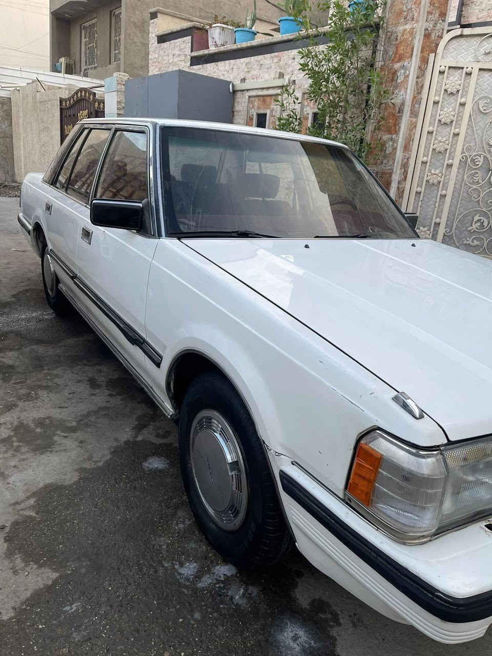 سلام عليكم سوبر ٨٤ لبيع محرك كير بلادي بيه جاملغ صبغ دواخل بلادي تخم تاير صدر مامي خلفي جديد رقم بغداد انكليزي شرط تحويل سعر ٦٠ مكان بغداد الحبيبه رقم الهاتف ***********
