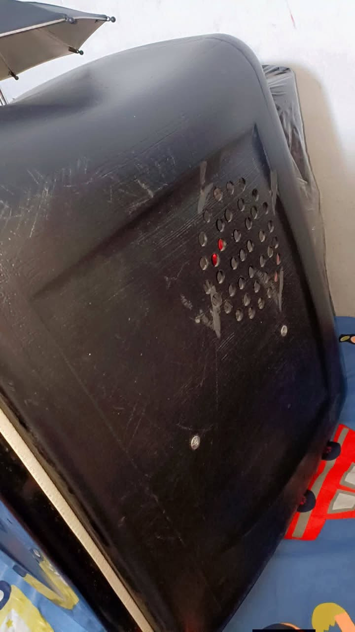 سلام عليكم شباب صندوك كامل بي سمعات او تجوة كمل غراض اصليت وخارطة جديدة اصلية للبيع  75كمل علي 125الف والله العظيم مكاني بغداد الحبيبية *********** اليفيدة يخبرني او مراسلة
