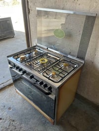 للبيع طباخ عشتار حجم ٩٠ *٦٠ طباخ نضيف وراقي ولون مميز      لاستفسار📞07...