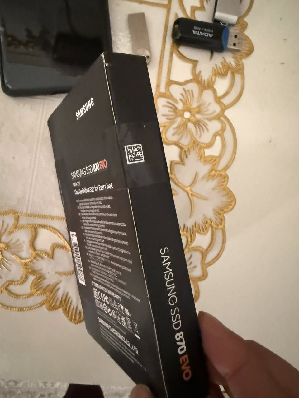 Samsung ssd 2tb 
كبس جديد مال شركة


**إذا كنت صاحب هذا الإعلان وتريد حذفه لأي سبب، رجاءا أرسل رسالة إلى الدعم الفني**