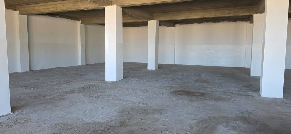 عماره للايجار طابقين 

مساحة البناء: 310 

المنطقة : تلعفر قرب تربية تلعفر 

للاستفسار الاتصال على الارقام التالية 
*********** احمد جاسم 
*********** علي حسن
