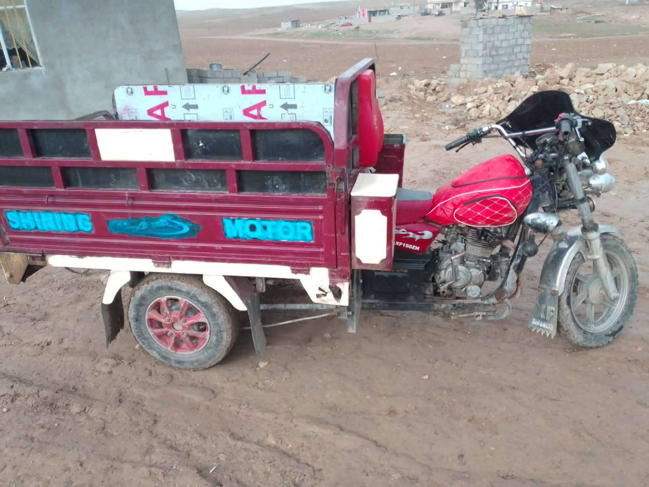 السلامو عليكم اخوان عندي هاي الستوته لل بيع 2018شرط محرك وشرط مابيها لحيم تشتقل سلف ويرمنيه شقاله المنفيس بيها ستوته جاهزه كبل عل شقل 
هاذا رقمي بي واتساب***********
