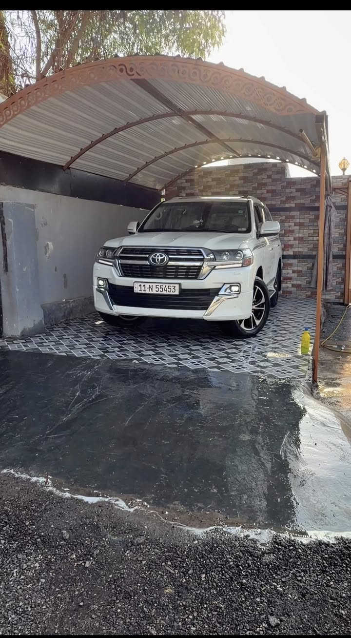 سلام عليكم
لاندكروزر ٢٠٢١ 
 بريم سياره اصل 
مكفوله كفاله عامه من كلشي من تبديل بارد صبغ 
جديده سياره لوك 
عداد ١٣٠ الف 
فول موصفات 
بصمه أبواب أربعه 
ديفيدي بل قماره 
بصمه وفتحه سقف 
رقم بغداد دولي 
جنطه كهرباء شفط 
شاشه كبيره 
عداد لكزز 
وأشاير لكزز 
حلوه سياره جاهزه من كلشي 
رادار ٣٦٠ درجه 
تبريد ٣ قطع 
٦سلندر سياره 
وخير من الله  
ومعروفه موصفات بريم 
مكاني كربلاء طوريج 
رقم المالك 
***********
