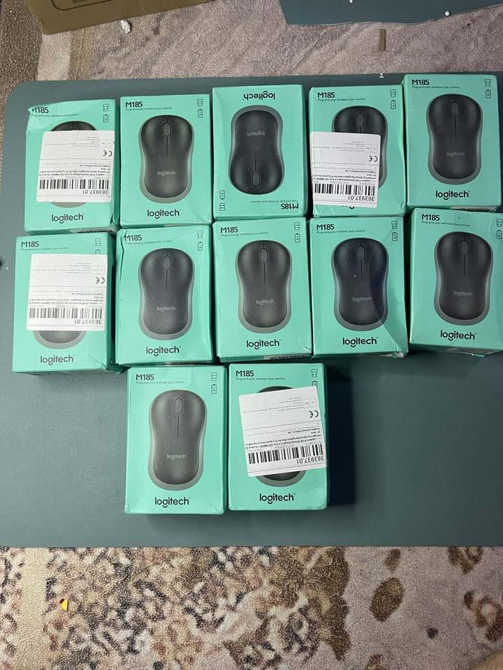 متوفر ١٢ قطعة ماوس لوجتك جديد لوك كبس امزون موديل M185 بلوتوث تفاصيل موضحة بل صور كلهم على اول تم ٥٠ الف شامل التوصيل تطلع القطعة ب ٤ الف فقط وبل الف عافية


**إذا كنت صاحب هذا الإعلان وتريد حذفه لأي سبب، رجاءا أرسل رسالة إلى الدعم الفني**