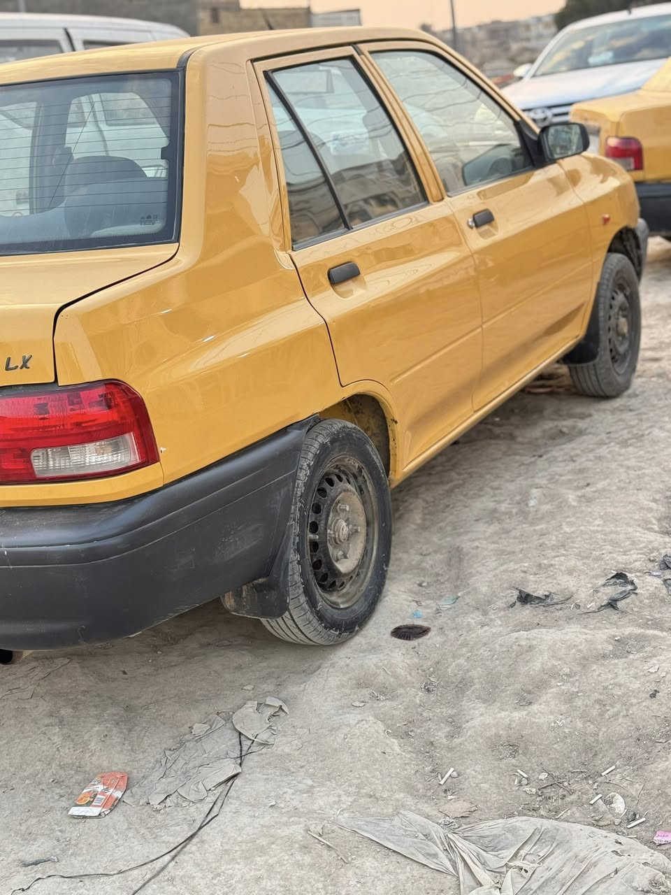 موديل 16 سياره مكفوله ماعده جاملغ الخلفي بي دحجه بسيطه الباقيه كله كفاله كشرها نضيف تبريد شغال كير مكفول بس المكينه يرادلها تجفيت حداديه كفاله تخم تاير جديد سنويه ما ساقطه رقم قادسية شراي يتصل ***********
