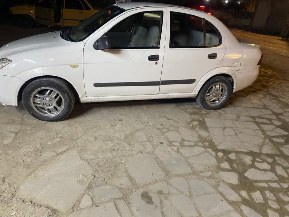 السلام عليكم سياره طيبه رقمه قادسية فقط السياره كايمه بس تشتغل مابيه شي السياره كهربيات  جاهزه من كلشي مابيه اي نقص فول نضافه 
متوازي  على بيع الشراي يتصل 
سعره ٢٧وبيه مجال  المكان بابل المسيب 
***********
