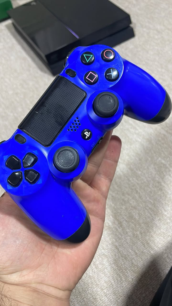 اplay 4 fat online 500gb
مع يدة اصلي وجیهاز مفتوح تنضيف سعر 155 الاف 
توصيل موجود واتساب ***********
