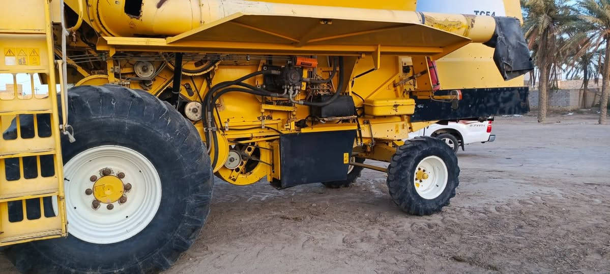 السلام عليكم حاصود 2006 للبيع للاستفسار على الرقم ***********
