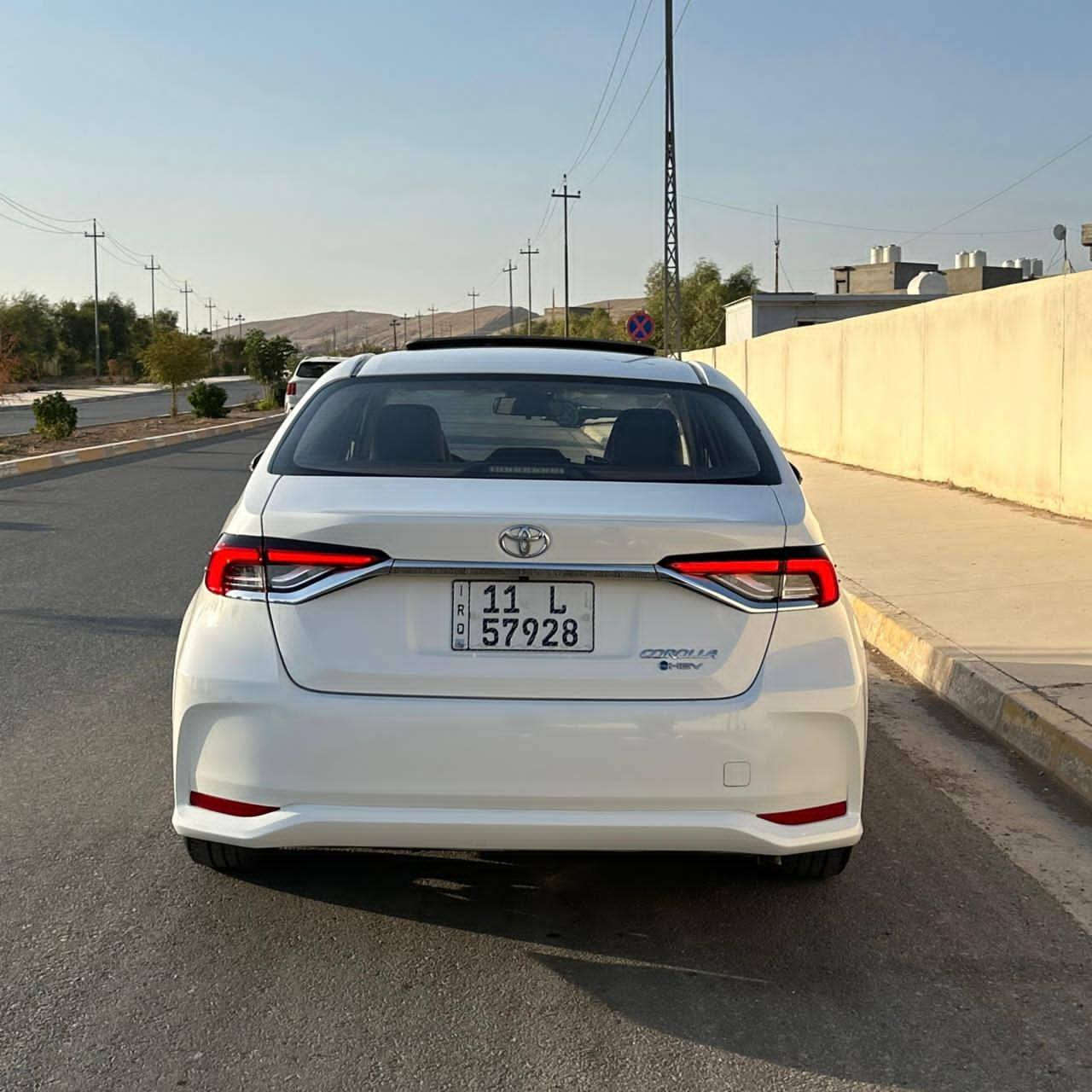 تويوتا كورولا هايبرد HEV 2025
شكل الخليجي
لون أبيض 
ماشية 5 ألف كيلو 
رقم بغداد بأسمي تحويل مباشر

 مغلفة حماية ppf بل كامل 

مواصفات 
كشنات جلد اصلي
ستيرن جلد
فتحة سقف سلايد 
رادار امامي 
مانع تصادم 

مكفولة كفالة عامة من شخط ورصعة 
مكان السيارة بغداد 
للاستفسار ***********
