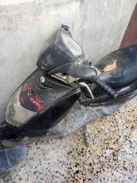 من رخصت الادمن دراجات البيع سكنس نثيه طافيه ابيع كوم حديد والثانيه درا...