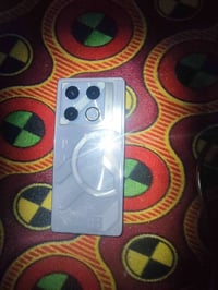 انفنكس جيتي 20 برو ذاكره 256 وباقي لمواصفان معروفه بيه فقط هاذ لخط لاب...