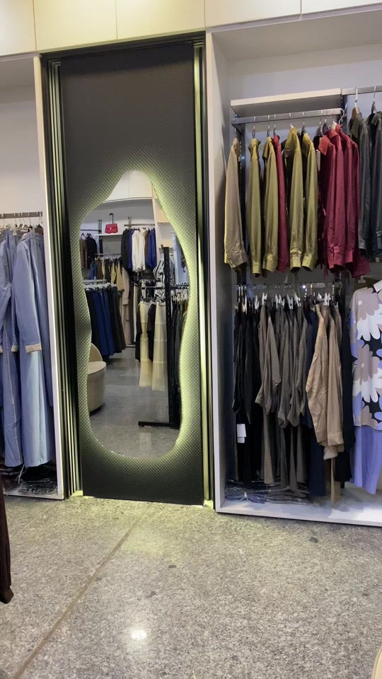 الجماااال والاناقة بهاي القطعه وبسسسسسسس 👌🏻 .. . . . . . . سعر التوصيل 5 الاف دينار  بغداد وكل المحافظات . . العنوان : بغداد الدورة سوق الاثوريين شارع نادي المجتمع العائلي رقم الهاتف ***********___***********  . . . . . . . . #ملابس #ازياء #اكسبلور
