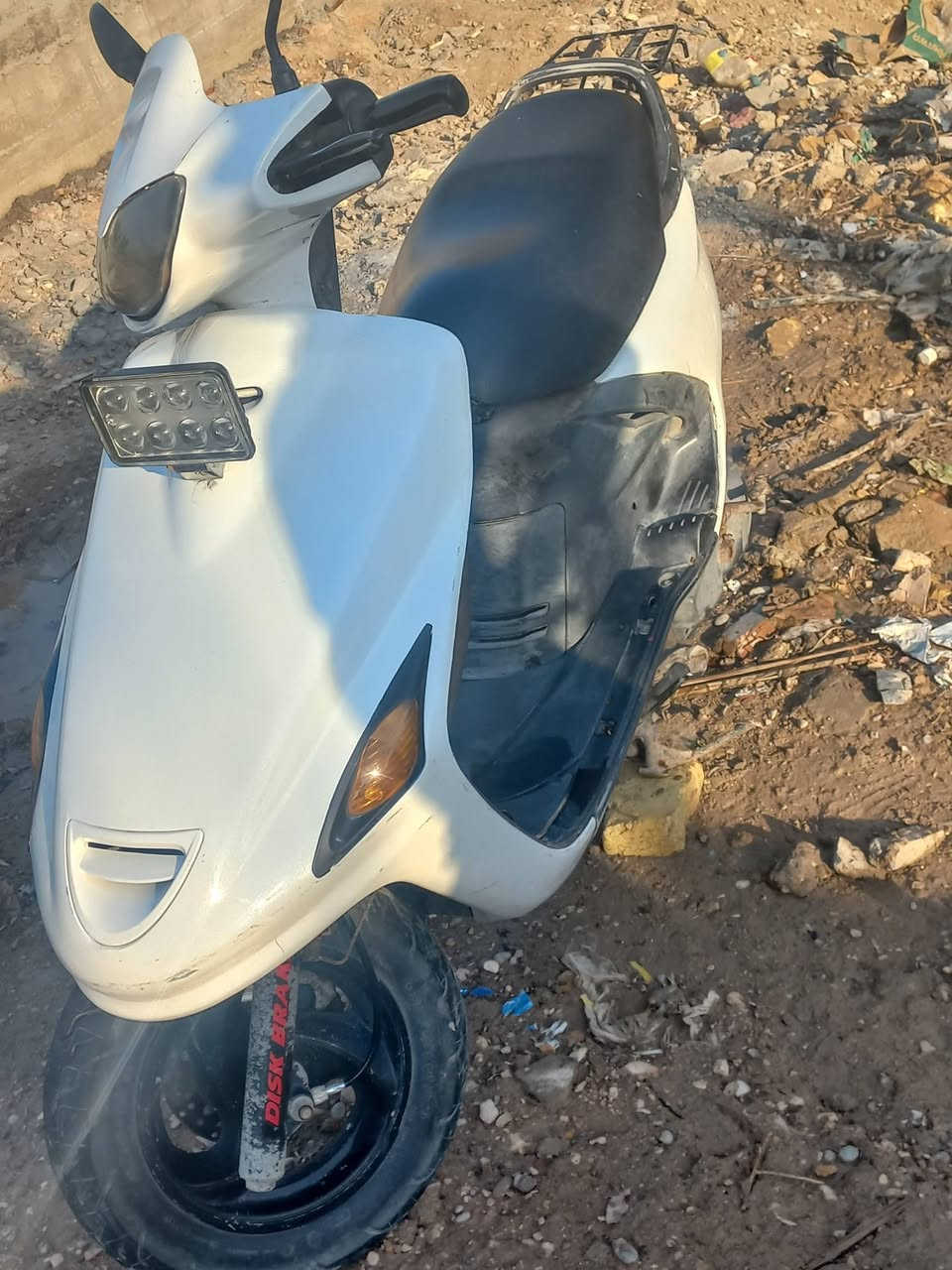 السلام عليكم دراجه فراشه حاويه مكفواله من كلشي محرك ما مفتوحه لشراي يدلل ***********
