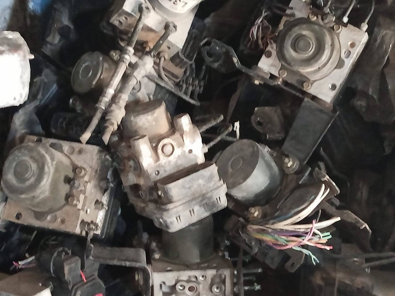 سلام عليكم خوان شكو شي يخص ابصم موجود
مثل بلكات تفصيخ
قايش
ماسحات
ربل بيبان
قفالات
ماطوير زراكات
مواطير جام
كلوبات ناصي
كلشي موجود
للستفسار وتساب***********
وتوصيل موجود
